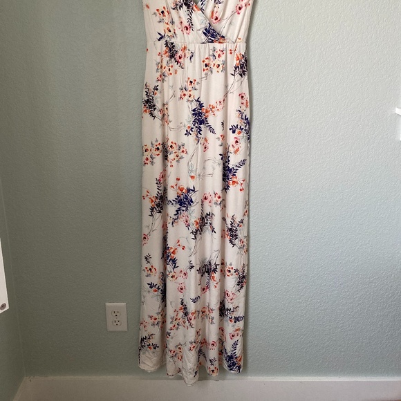 MATERNITY maxi floral dress Tiffany Rose from Nordstrom - Picture 3 of 6